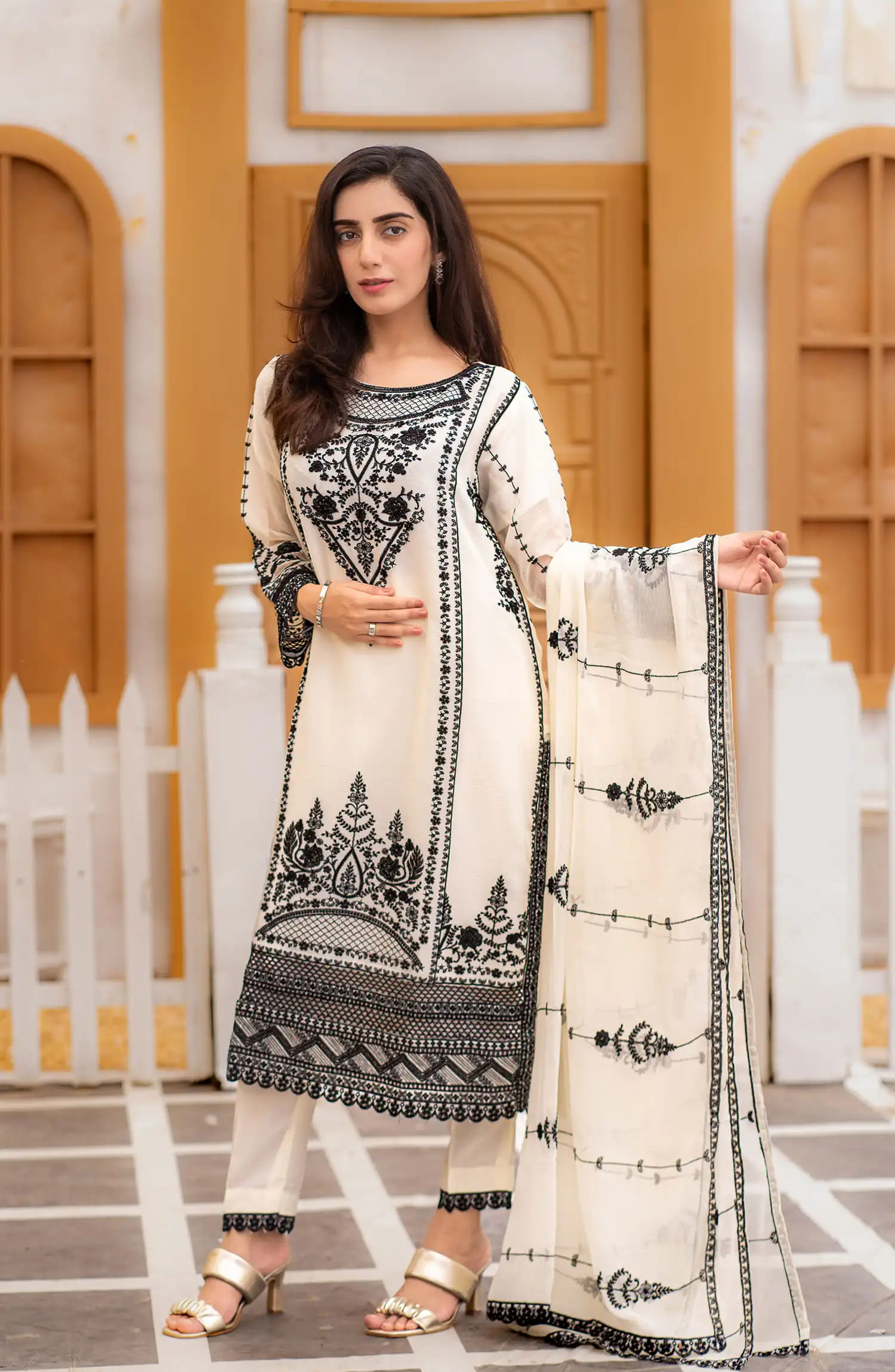 Roop Rang Stitched Collection By AL Harir Apparel-Ayeza Off White