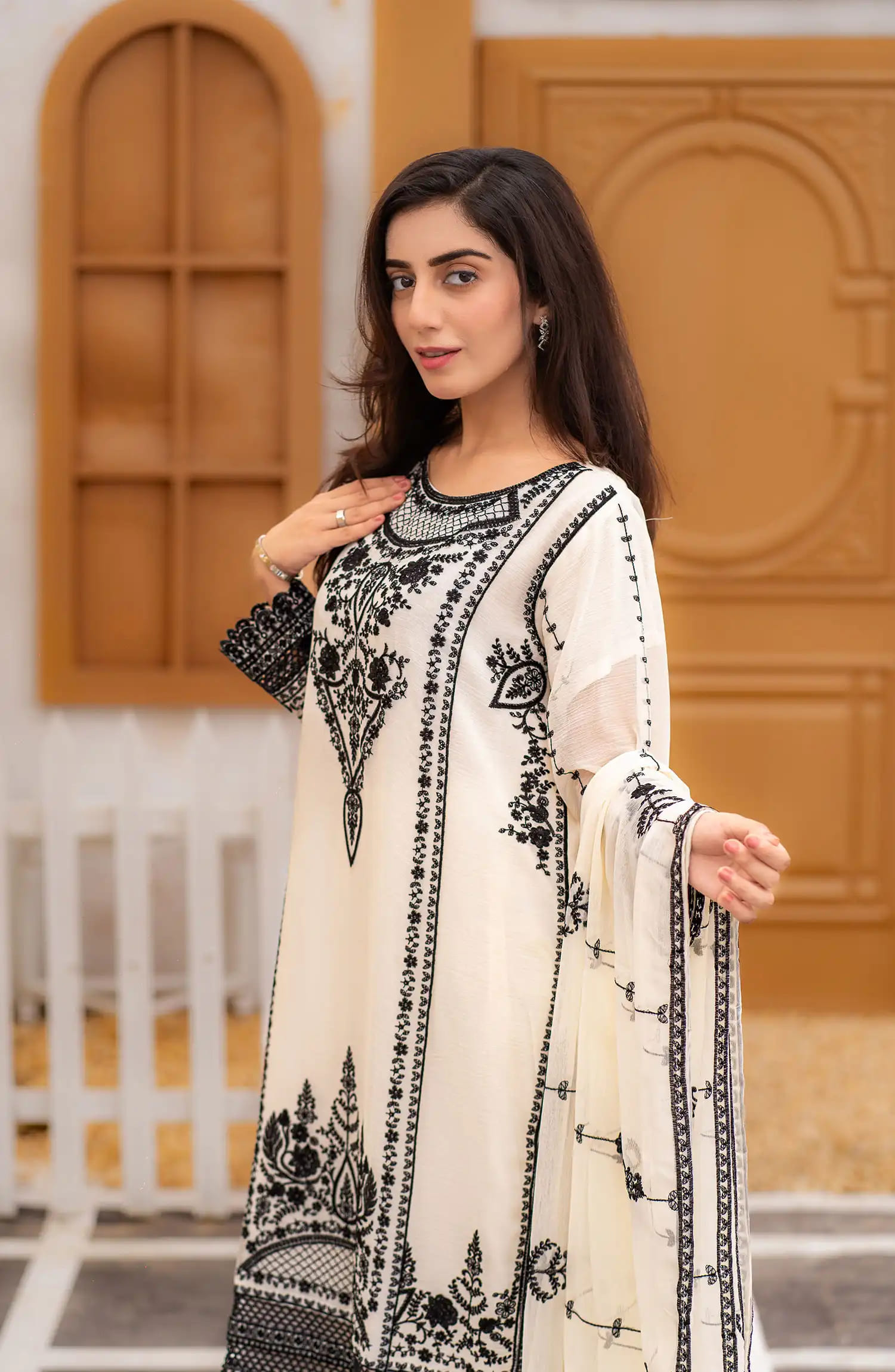 Roop Rang Stitched Collection By AL Harir Apparel-Ayeza Off White