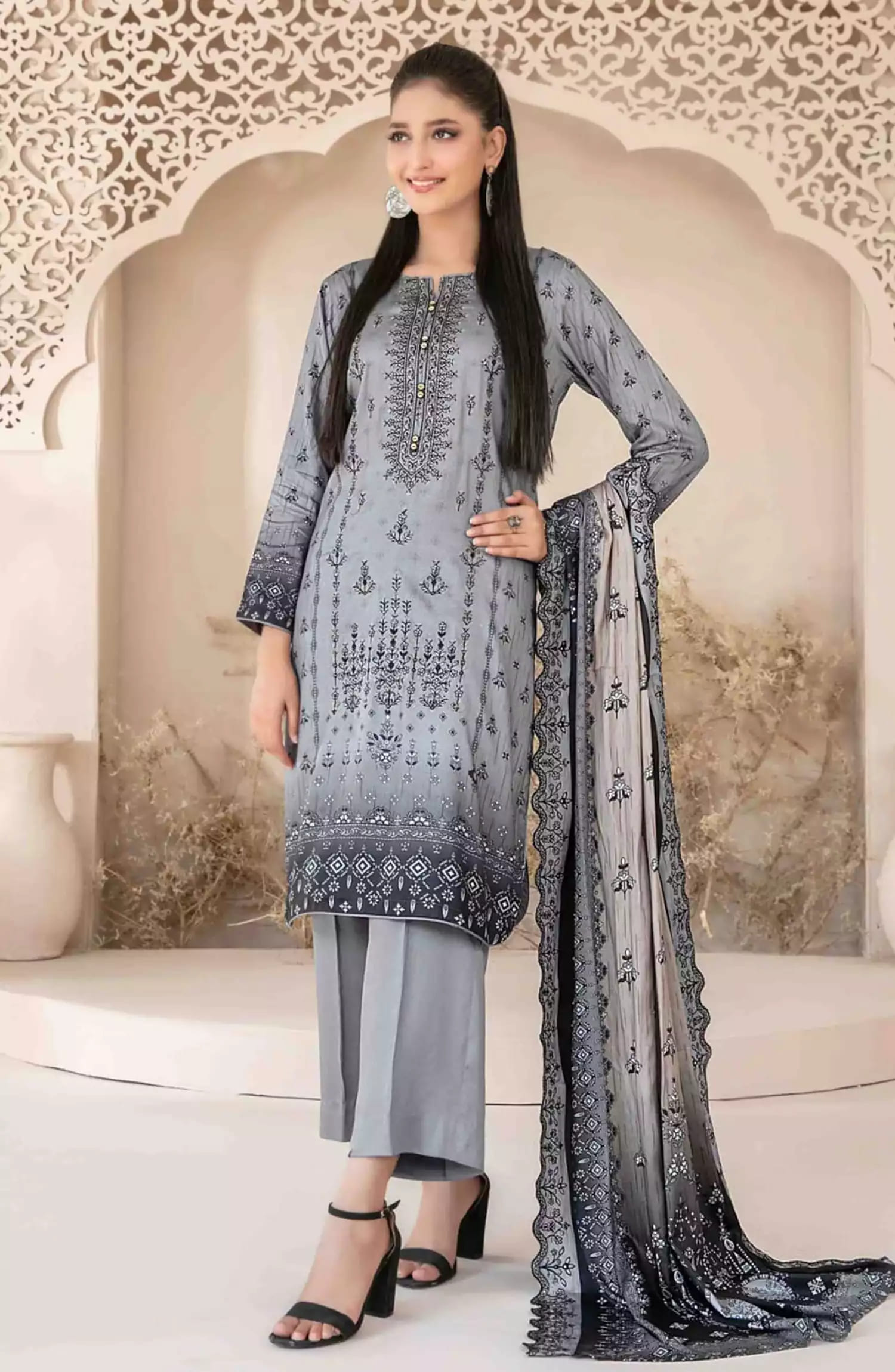 Masarra - Embroidered Digital Printed Staple-D-5033