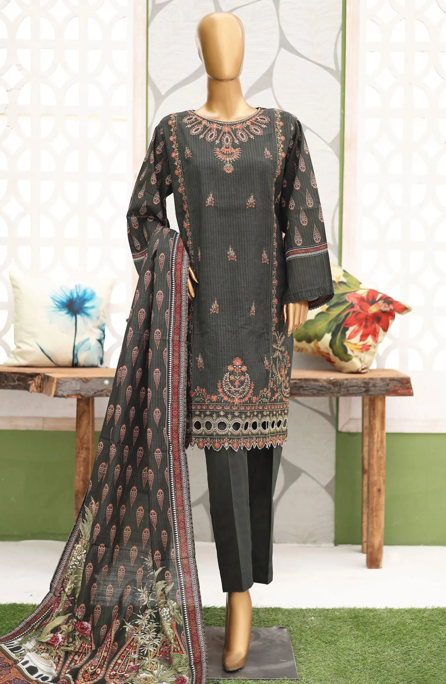 Bin Saeed Khaddar Winter Embroidered Collection - Design 18