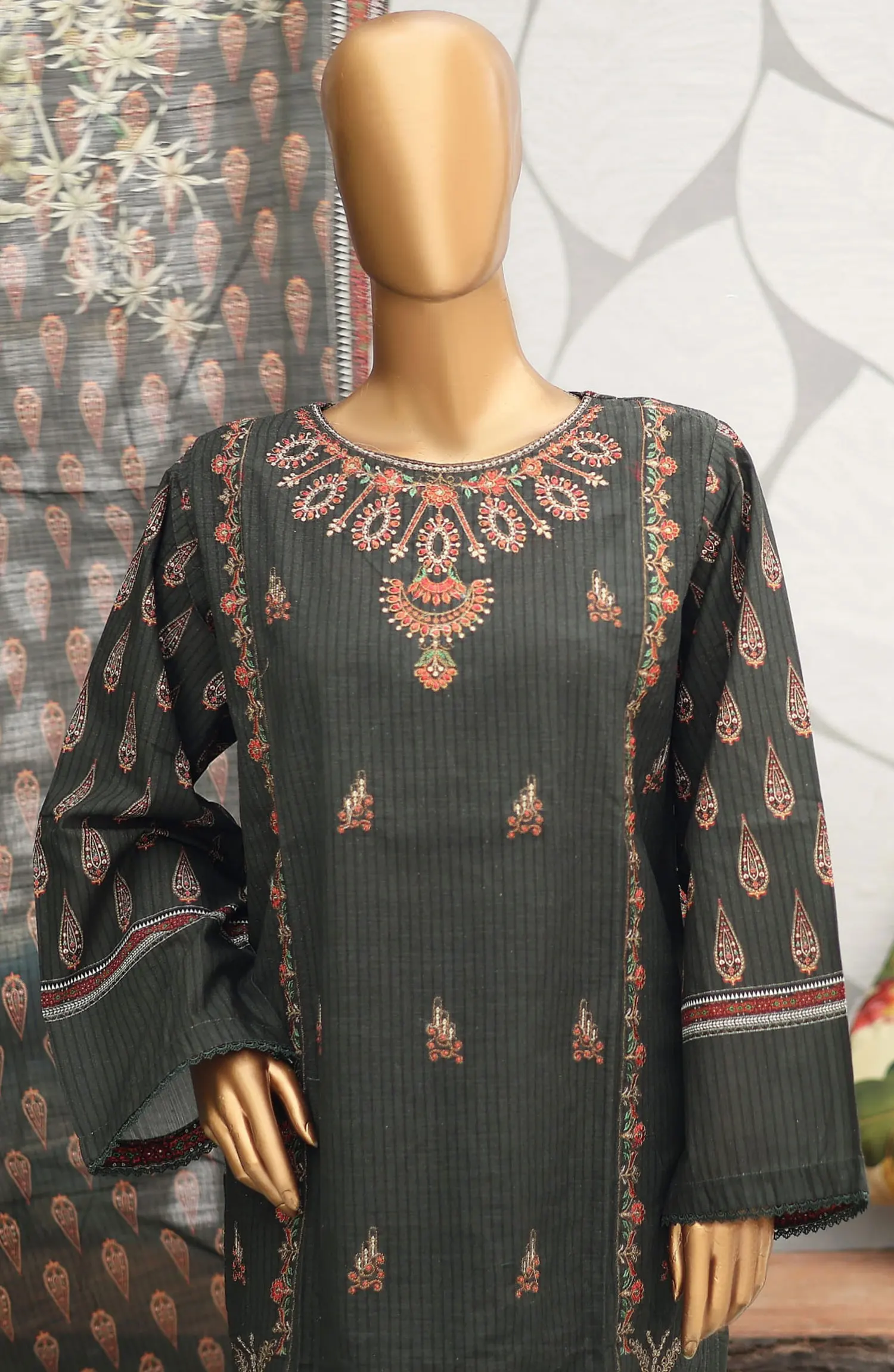 Bin Saeed Khaddar Winter Embroidered Collection - Design 18