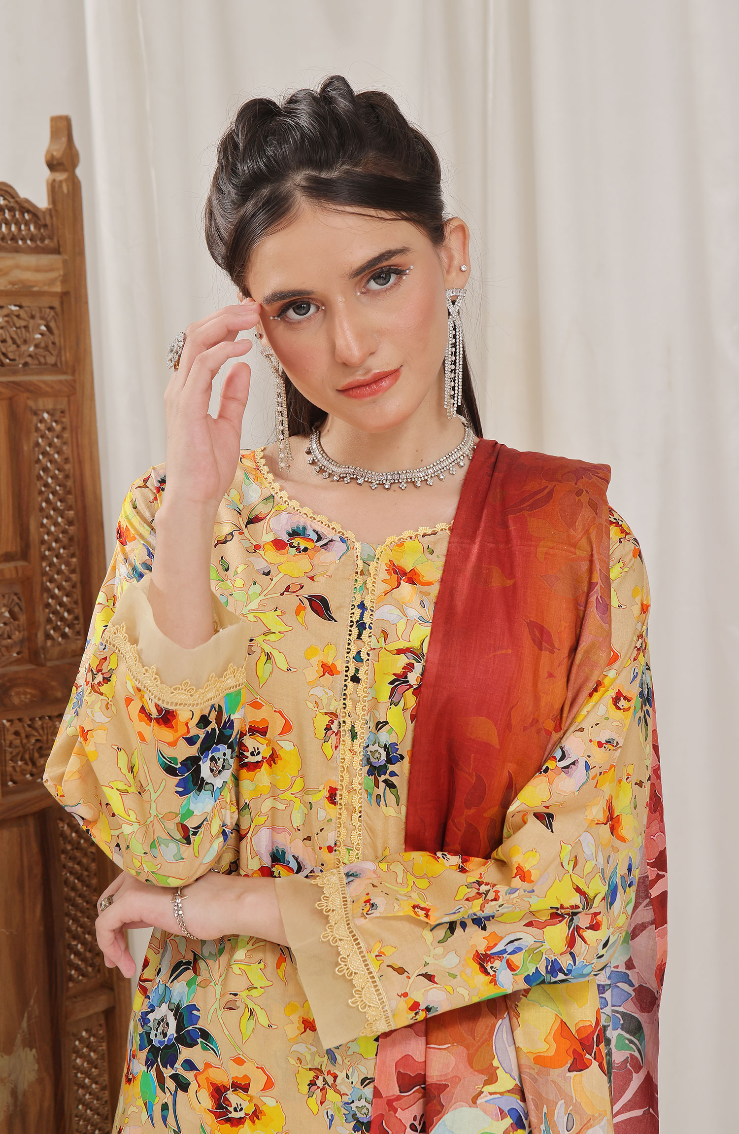 Designer Cotton Lawn 3 Pcs  Unstitched Printed Collection 2024 vol 04 - DL-115