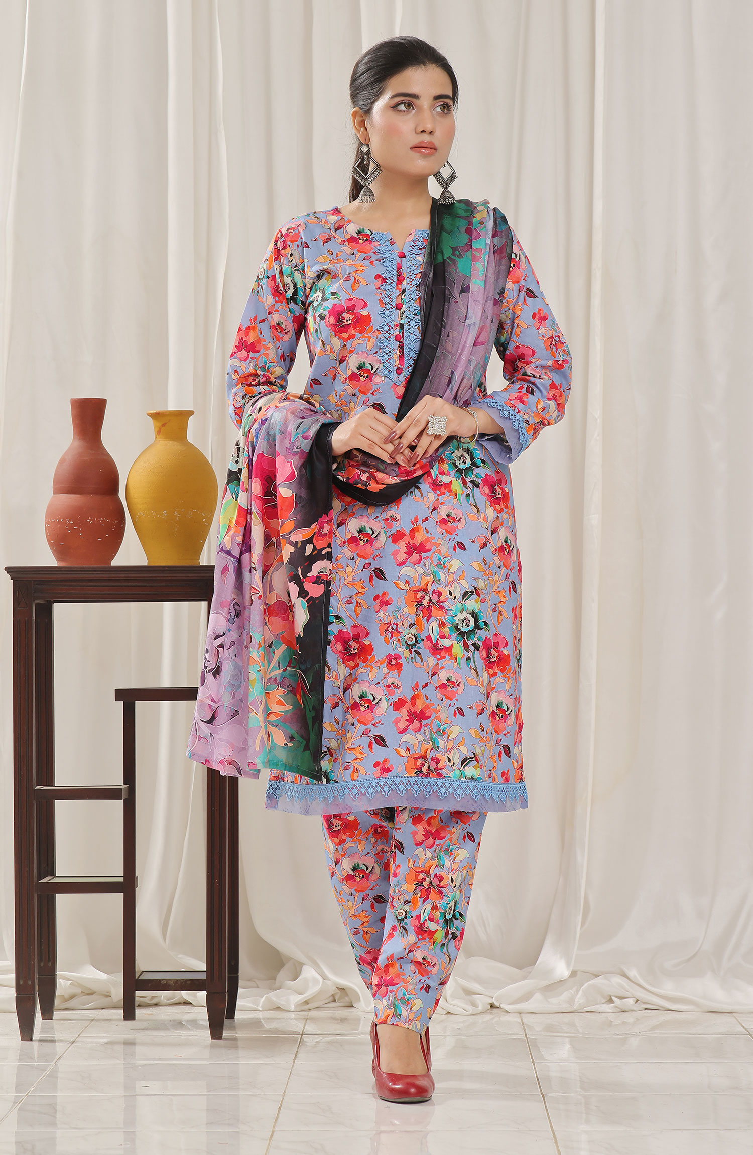 Designer Cotton Lawn 3 Pcs  Unstitched Printed Collection 2024 vol 04 - DL-120