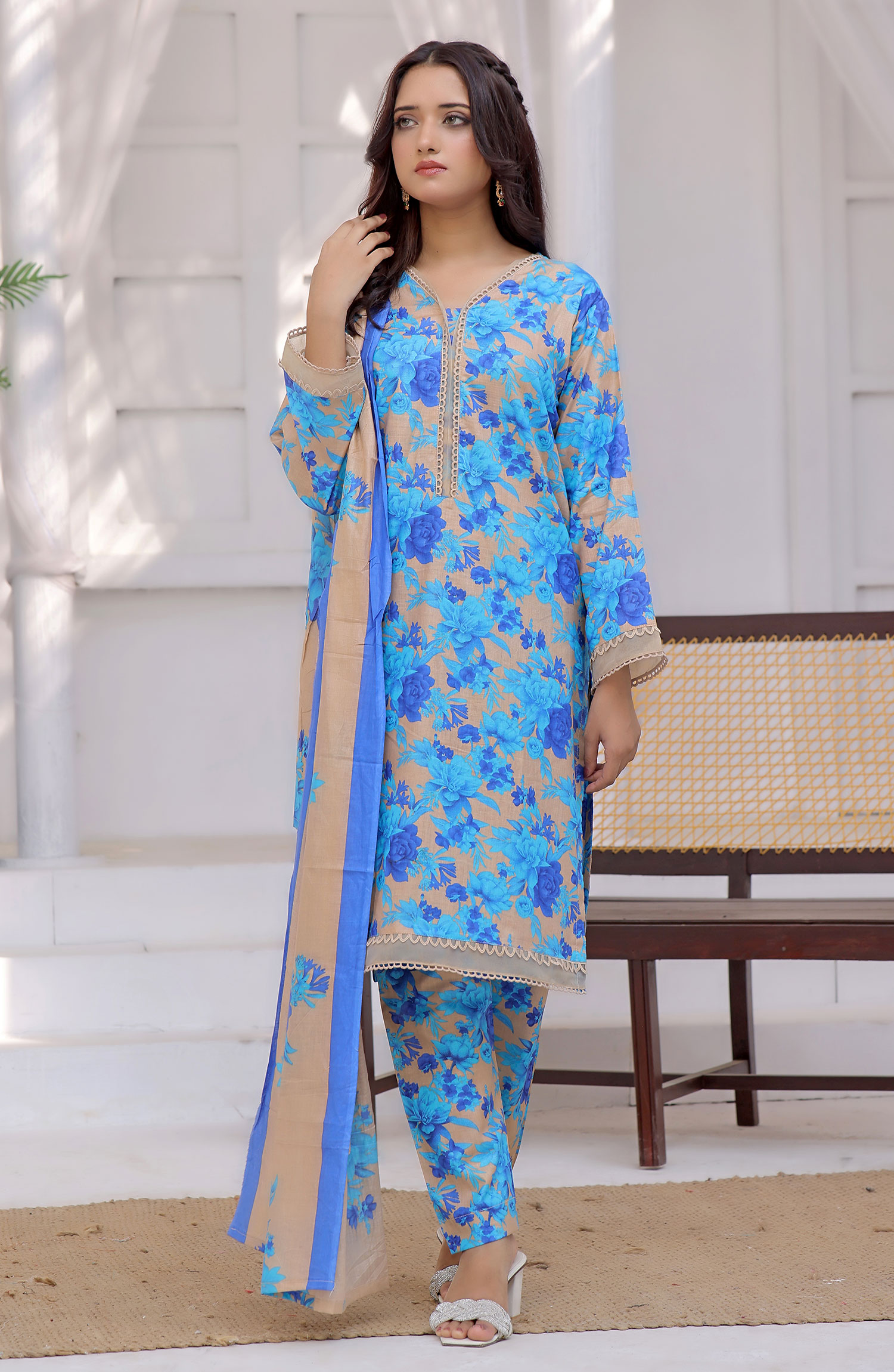 Designer Cotton Lawn 3 Pcs  Unstitched Printed Collection 2024 - DL-93