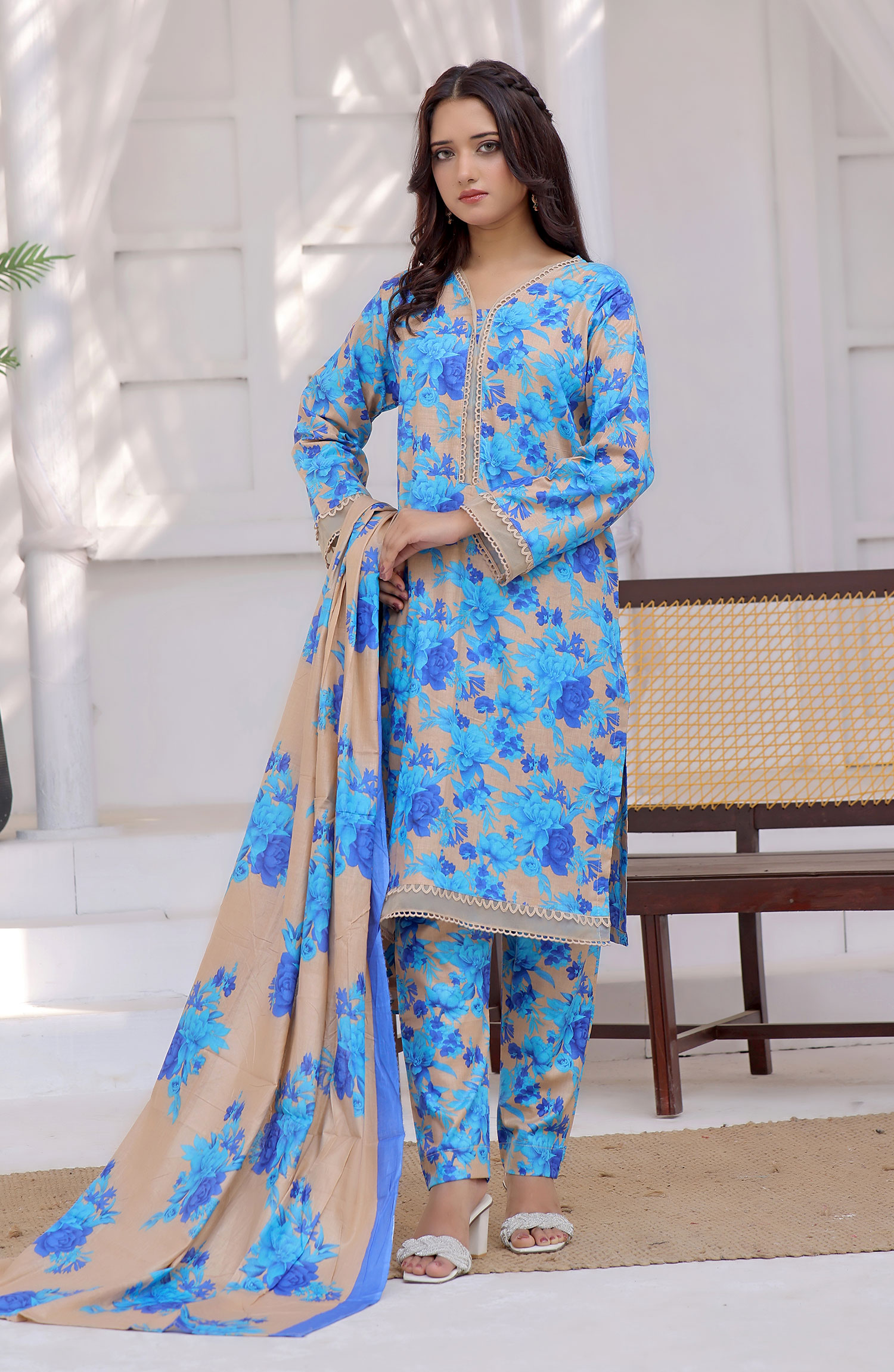 Designer Cotton Lawn 3 Pcs  Unstitched Printed Collection 2024 - DL-93