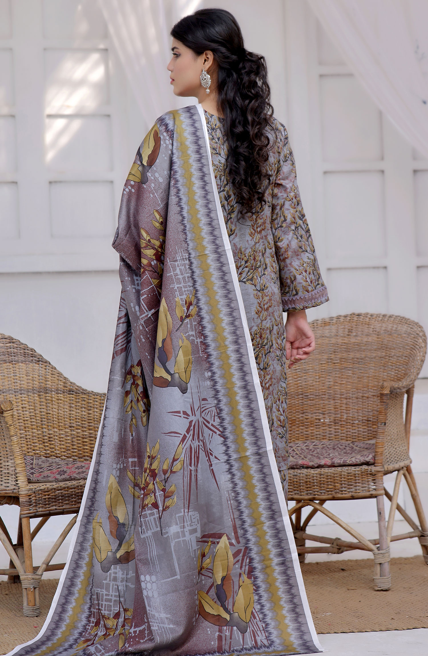 Designer Cotton Lawn 3 Pcs  Unstitched Printed Collection 2024 - DL-97