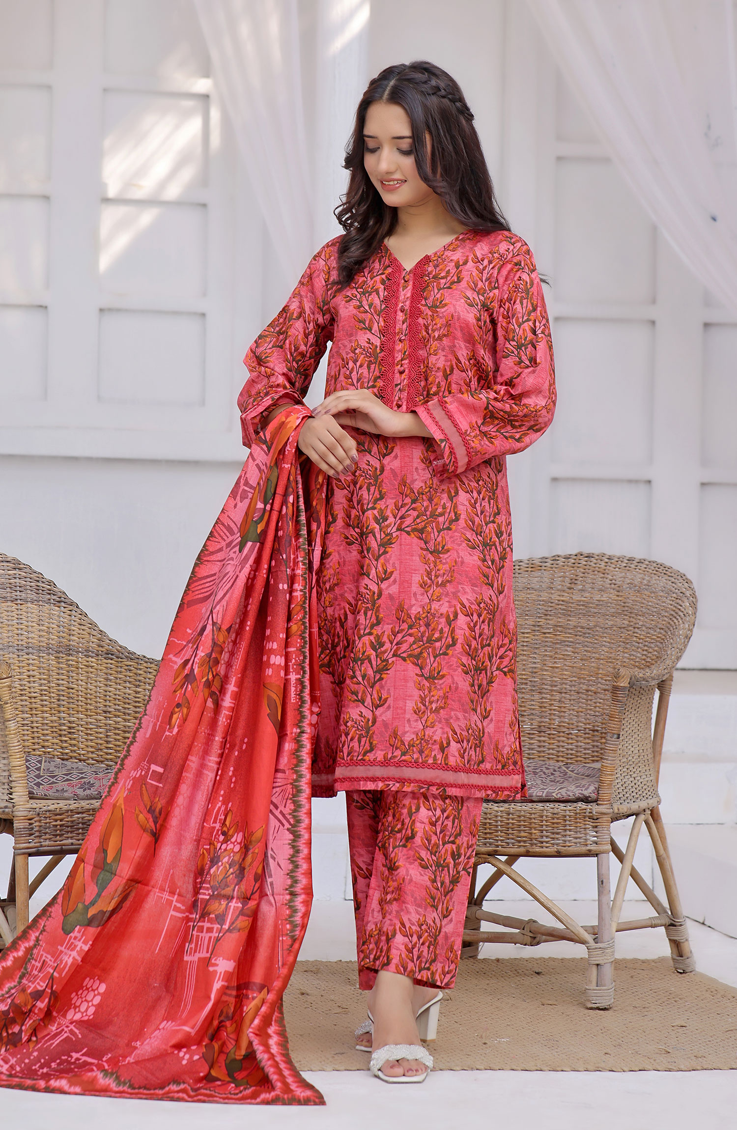 Designer Cotton Lawn 3 Pcs  Unstitched Printed Collection 2024 - DL-99