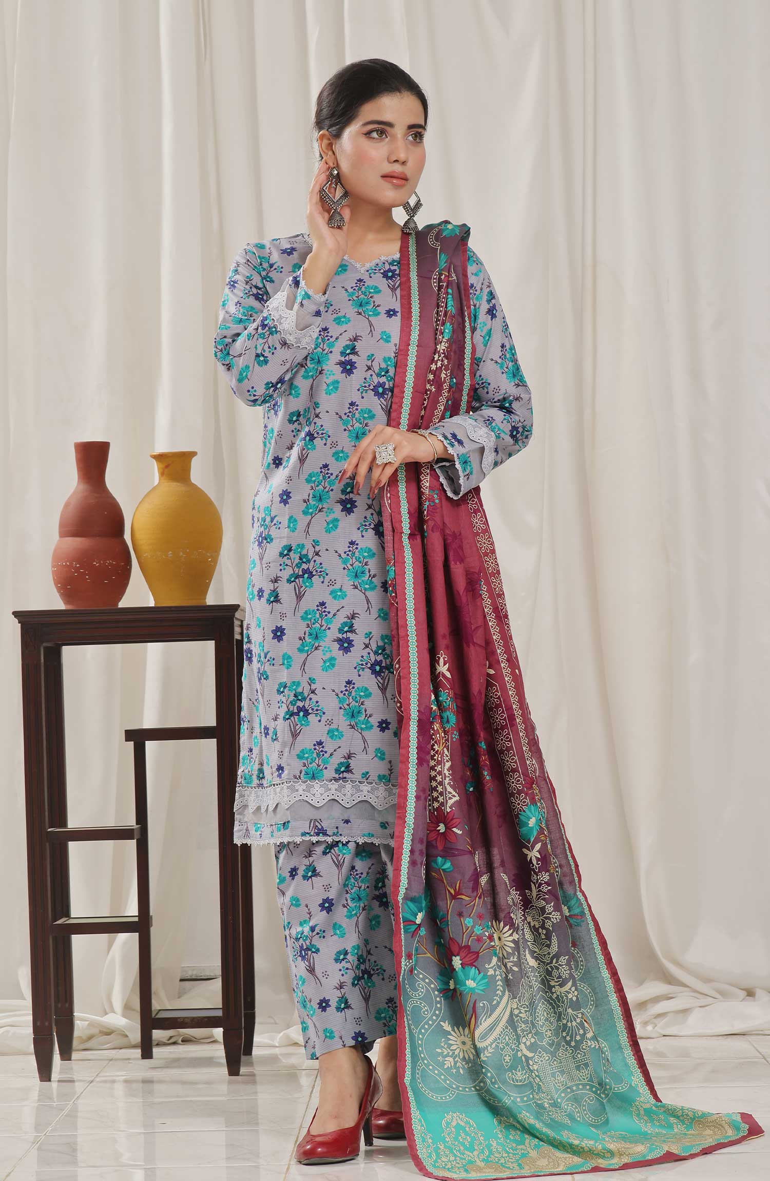 Designer Cotton Lawn 3 Pcs  Unstitched Printed Collection 2024 VOL 05 - DL 121