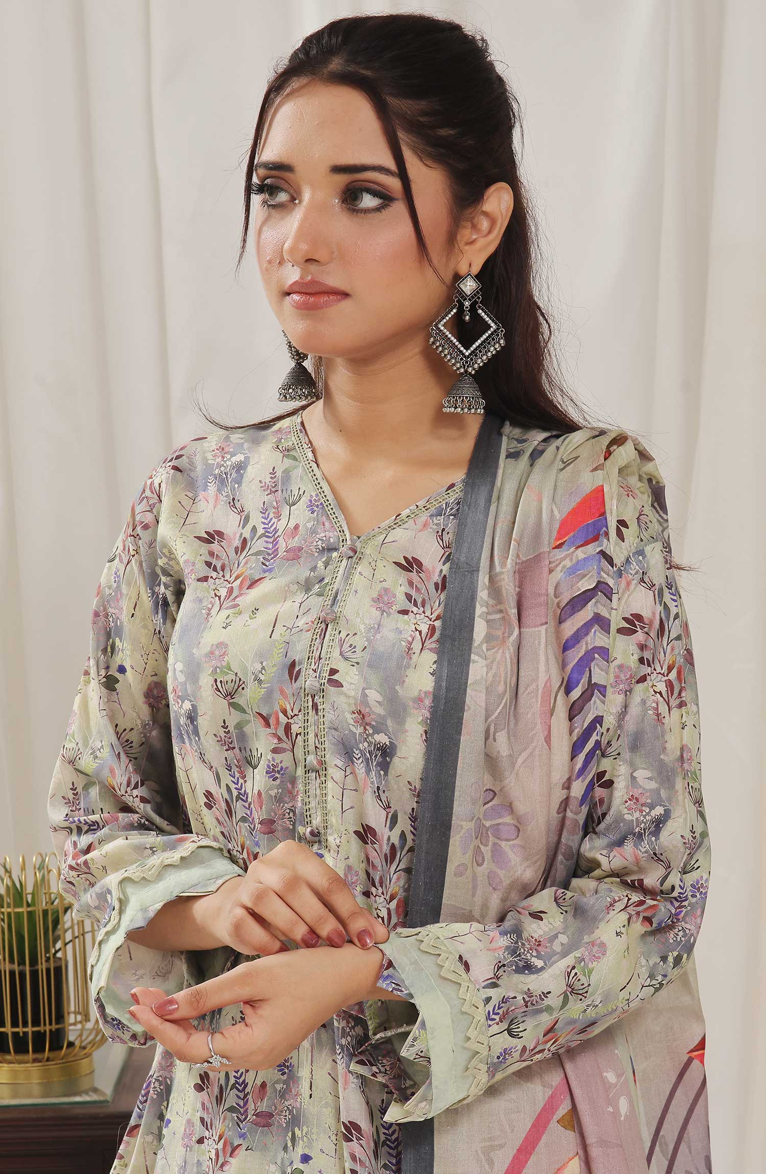 Designer Cotton Lawn 3 Pcs  Unstitched Printed Collection 2024 VOL 05 - DL 134