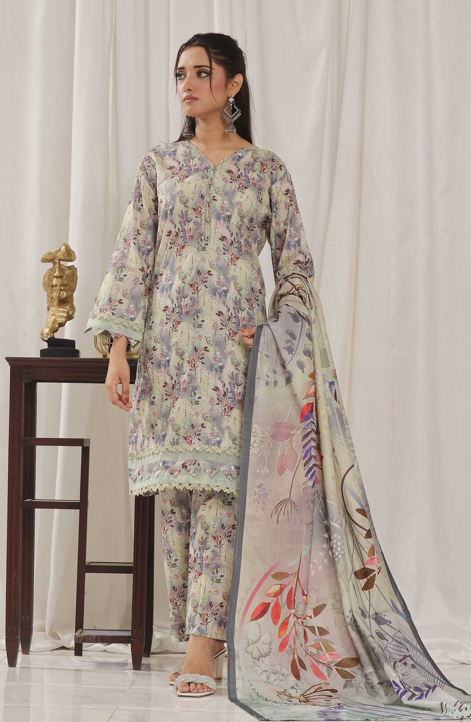 Designer Cotton Lawn 3 Pcs  Unstitched Printed Collection 2024 VOL 05 - DL 134