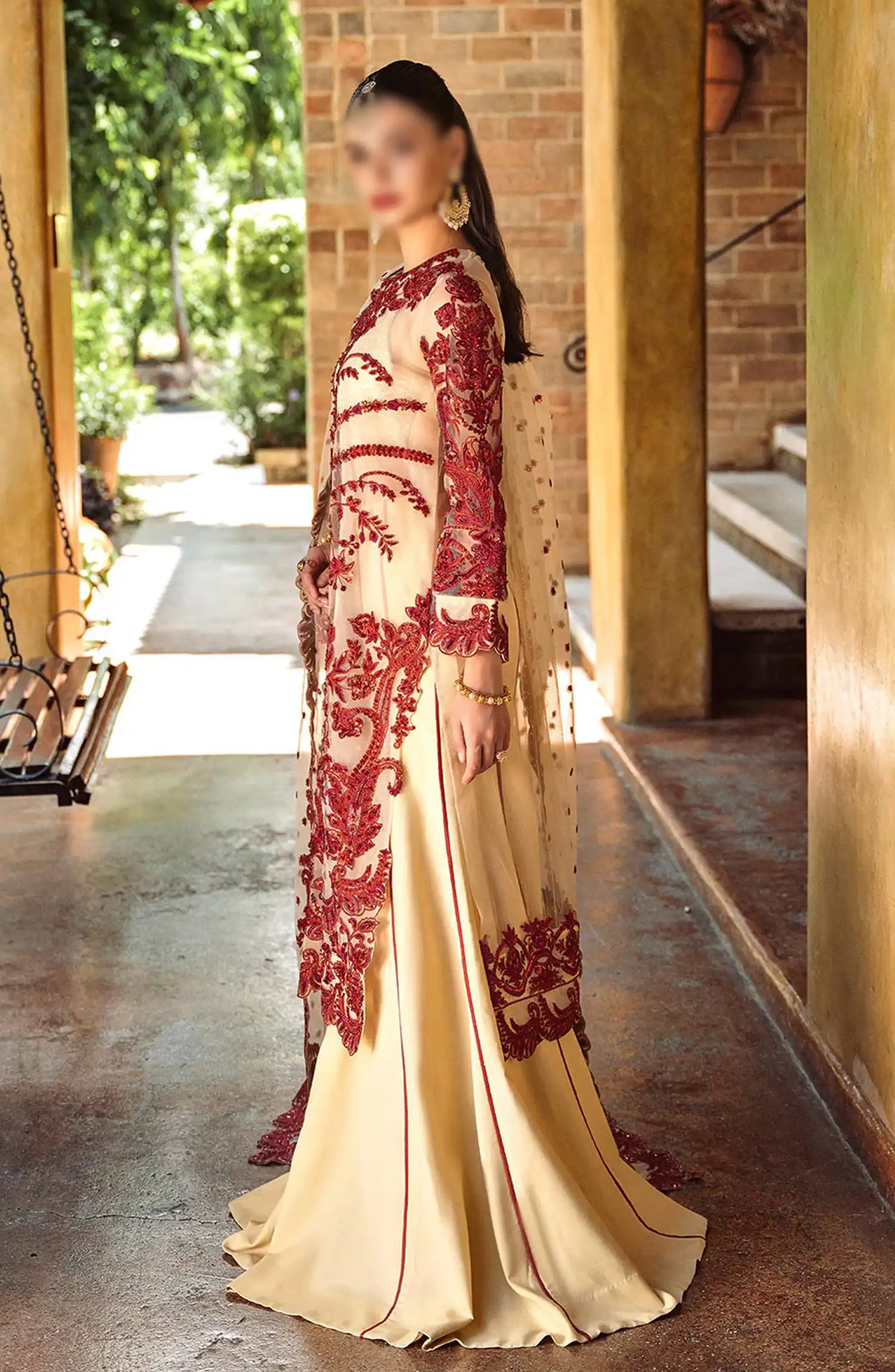 Maryam N Maria Riwayat Luxury Wedding Edit - MW24-557 ONISHA