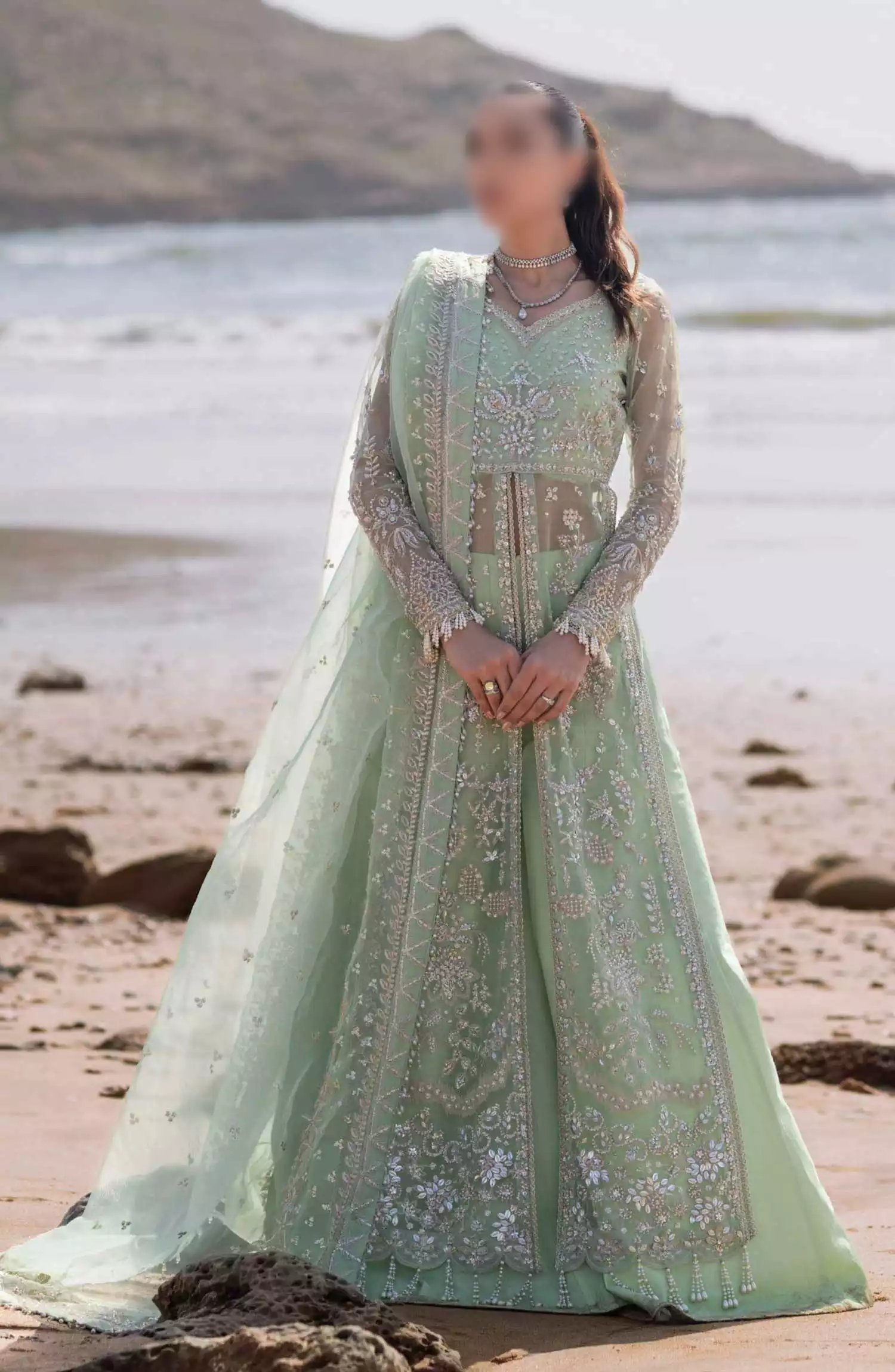 Kamari Reveuse Wedding Formals Collection By Emaan Adeel - NOIR