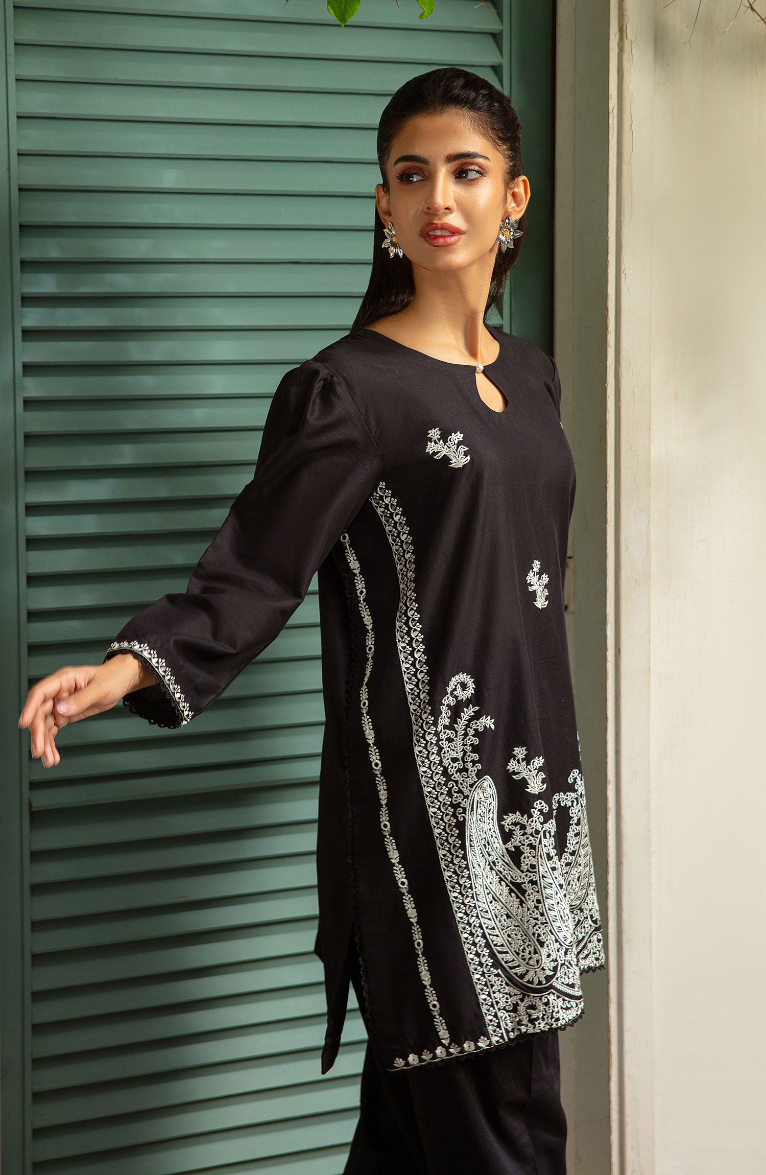 Muse Embroidered 2 Pc Pret Collection By TNG Store Noir (Black)