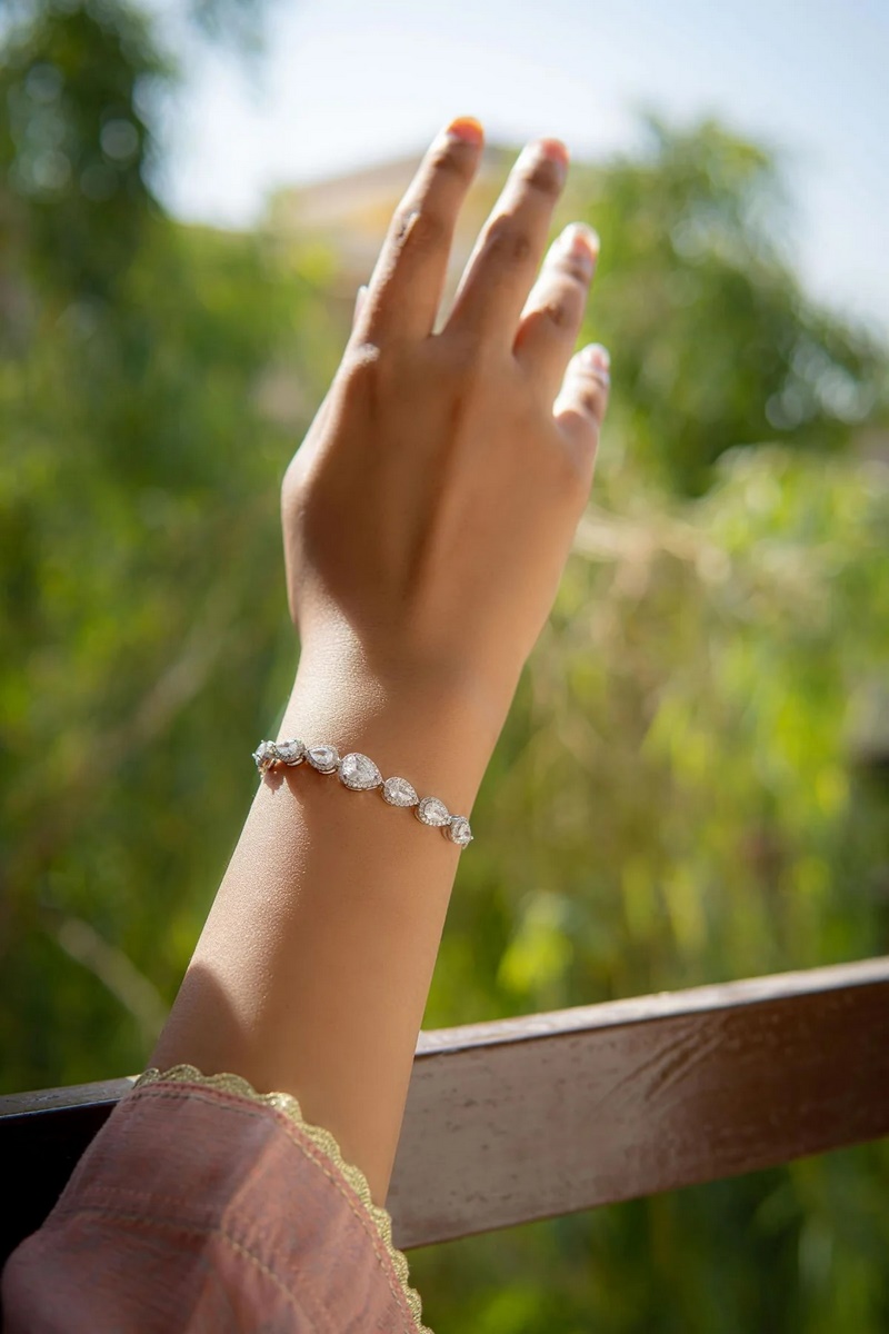 PEAR DROP BRACELET YKL Jewellers Bracelet Collection