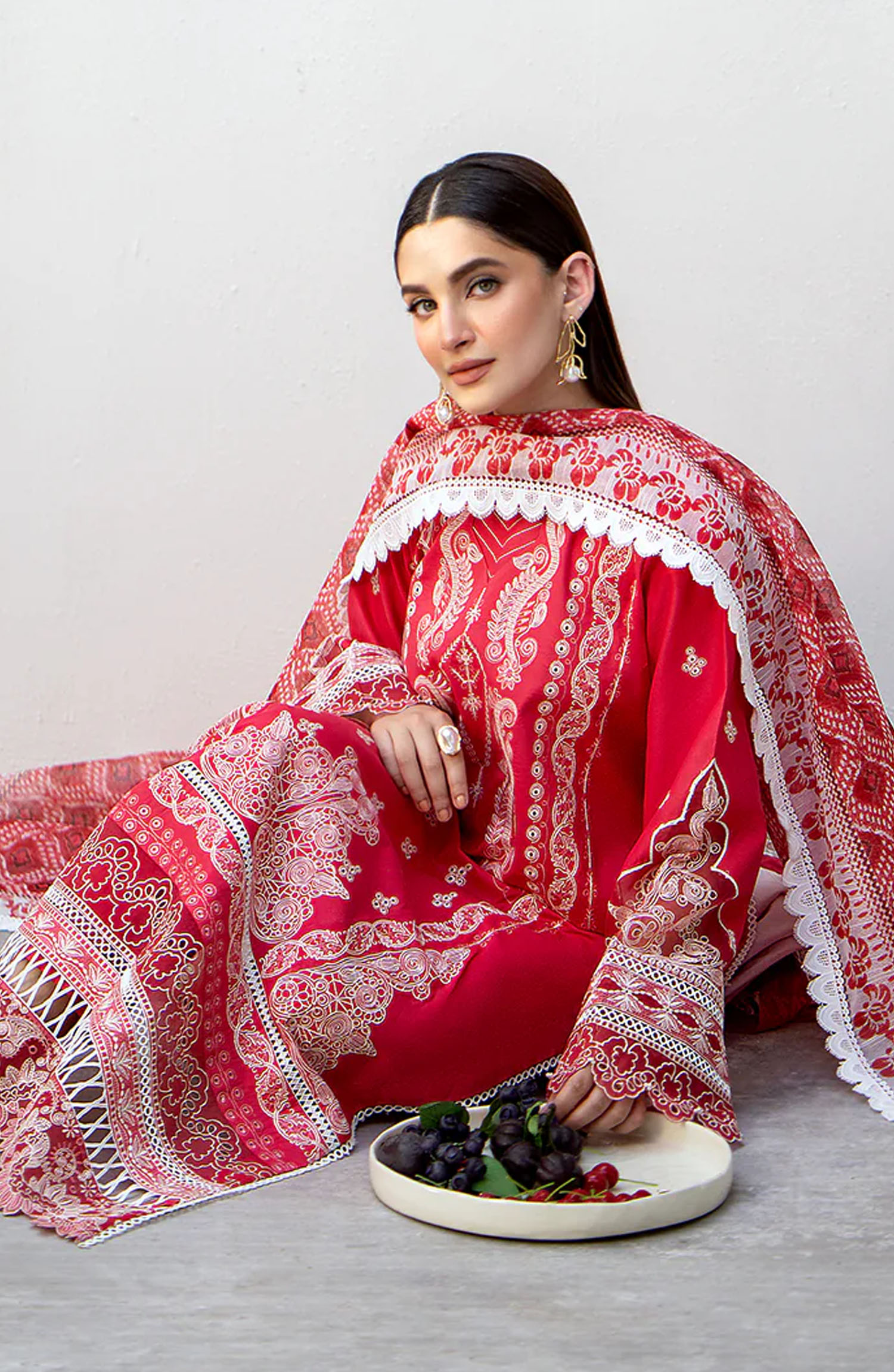 Luxe Lawn Eid  Collection By Saad Shaikh - Pie