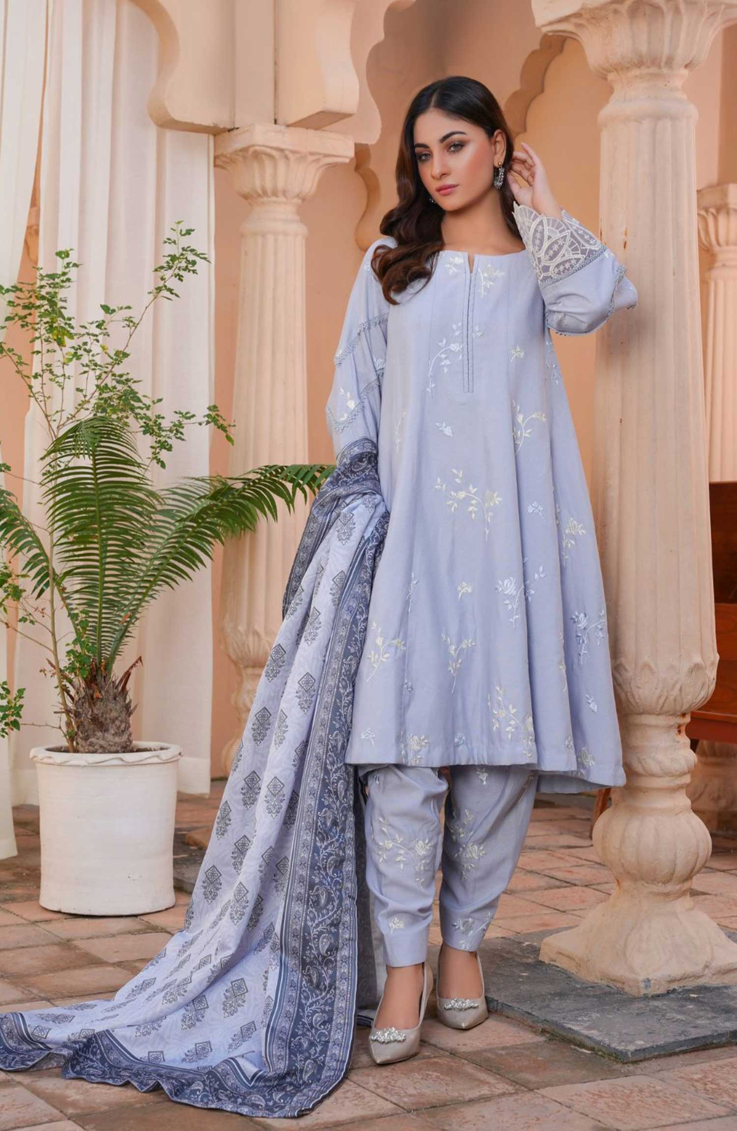 Thread & Weaves 3 PC - Embroidered Karandi Pret Collection RTWKR24104