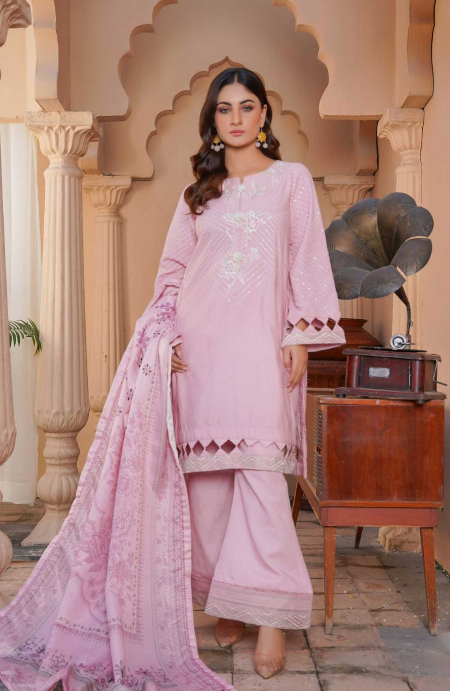 Thread & Weaves 3 PC - Embroidered Karandi Pret Collection RTWKR24107