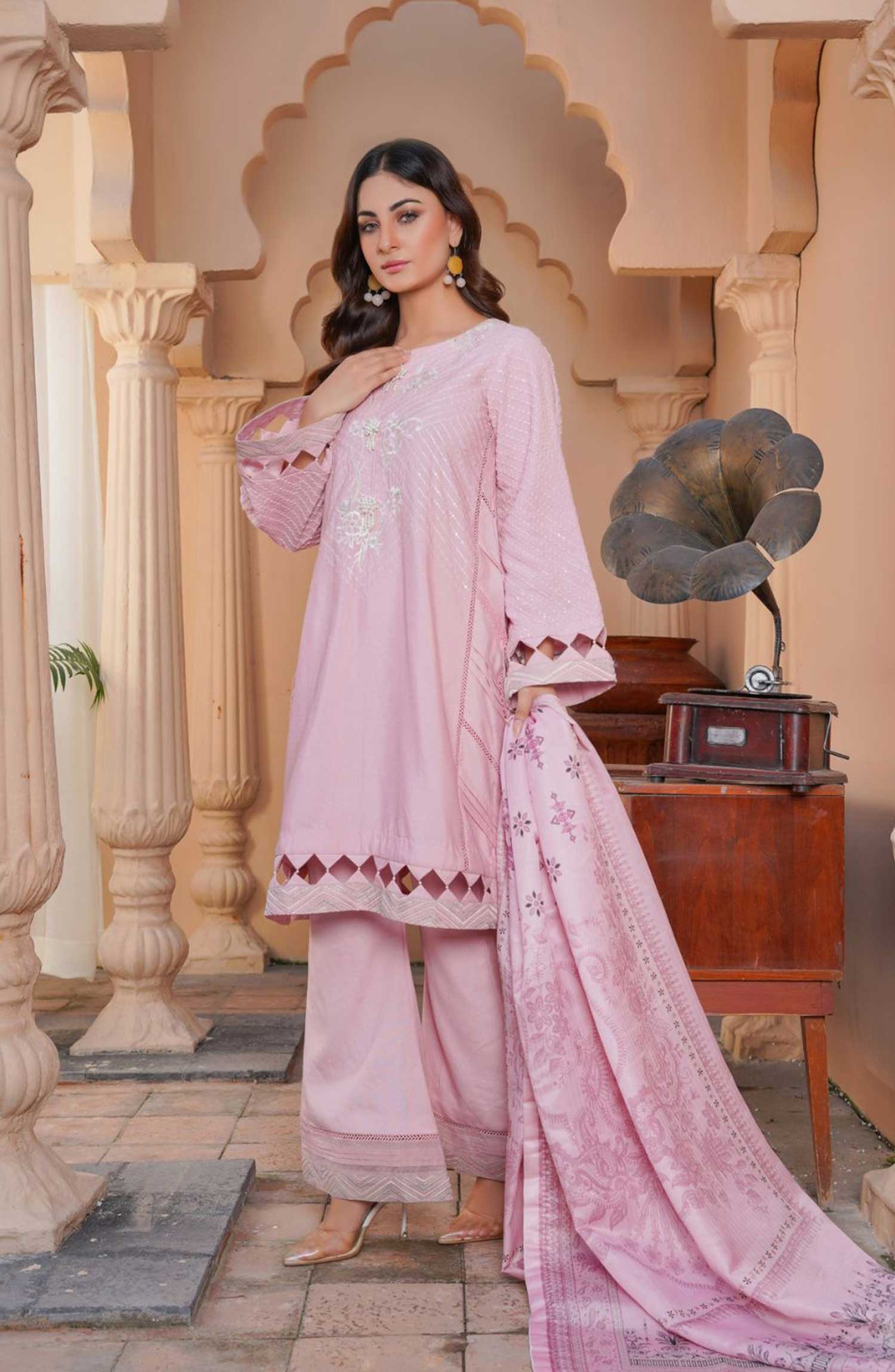 Thread & Weaves 3 PC - Embroidered Karandi Pret Collection RTWKR24107