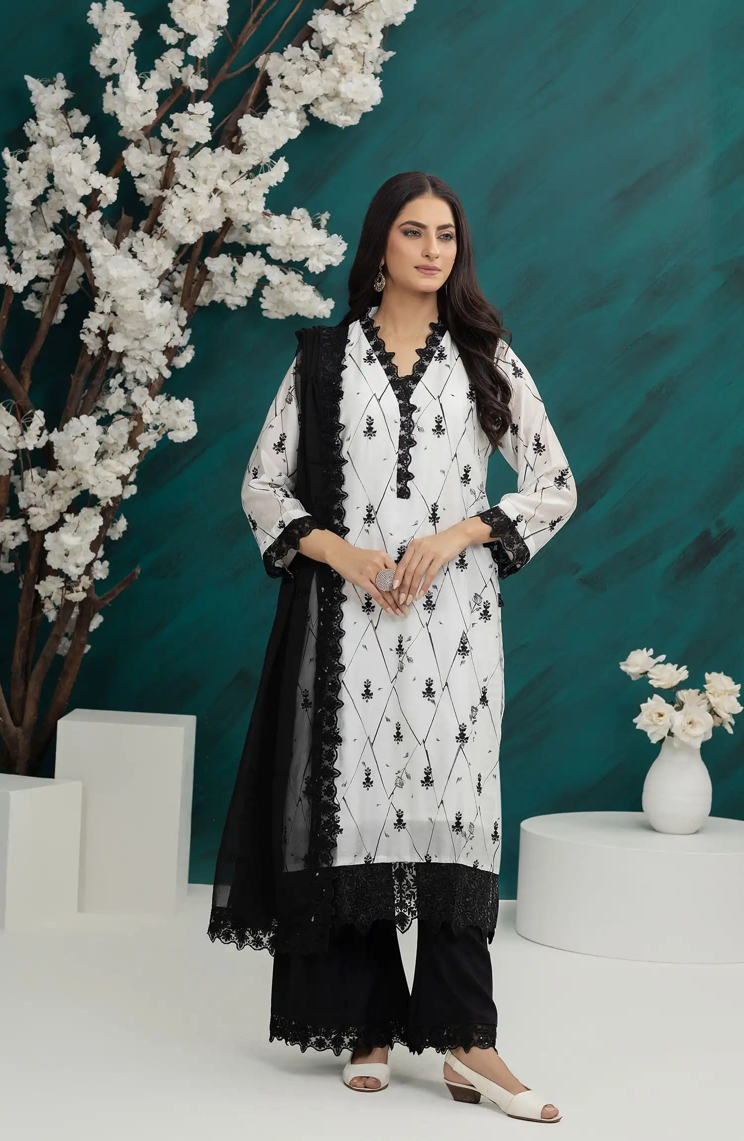 Roop Rang Stitched Collection By AL Harir Apparel-Saroor