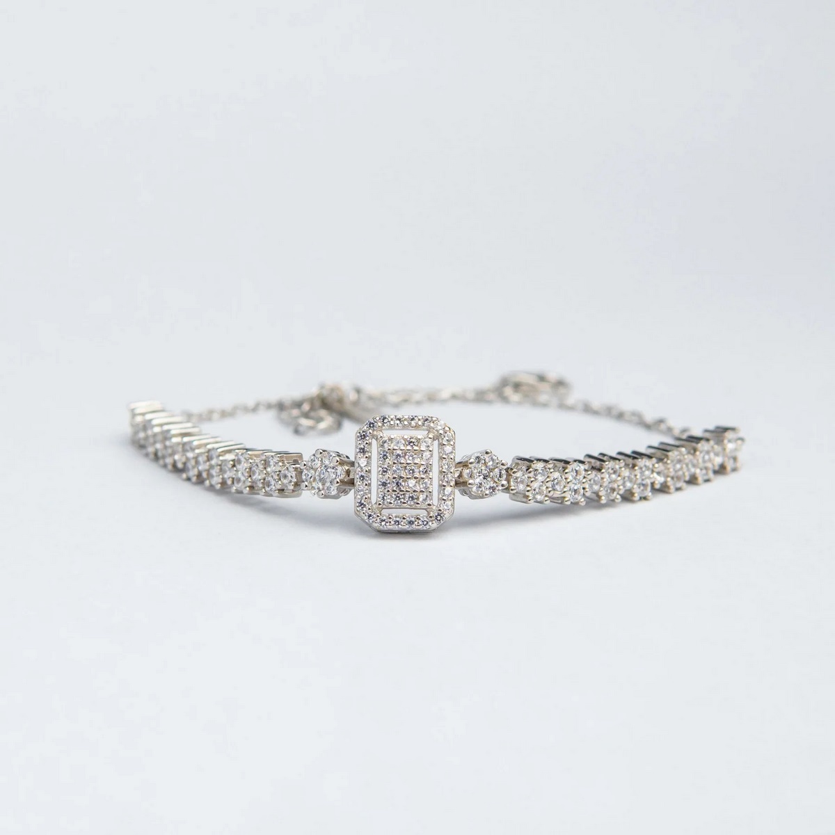 SQUARE SHAPE BRACELET YKL Jewellers Bracelet Collection